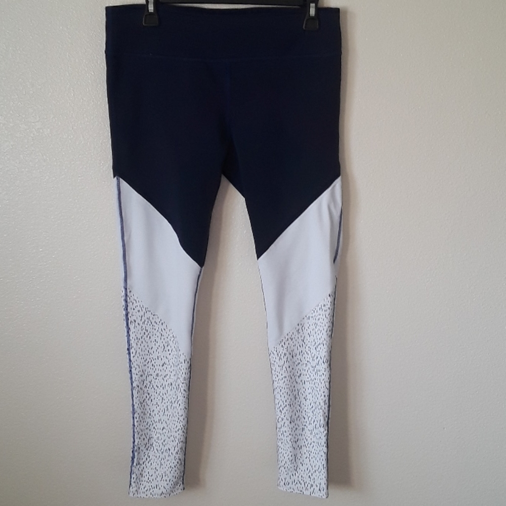 Fabletics 7/8 Color Block Legging